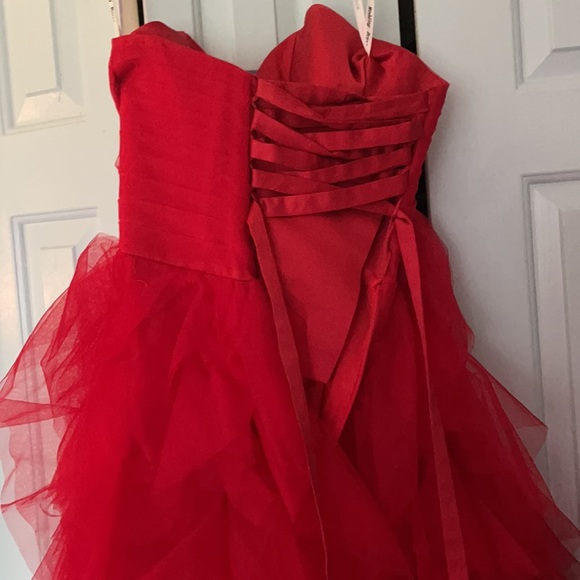 Red custom made dress - Picture 4 of 4